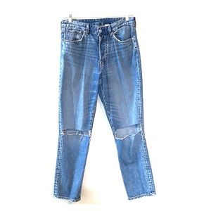 Denim vintage Fit Ripped Light Wash Jean Size 31